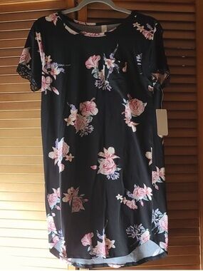 Flora Night Shirt with lace sleeves
